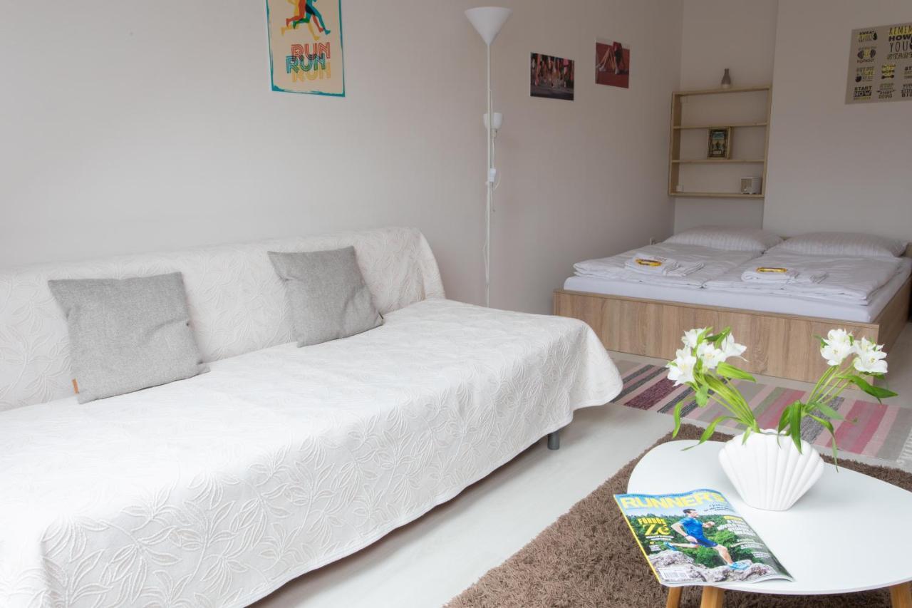 Aida Sport Apartman Eger Eksteriør bilde
